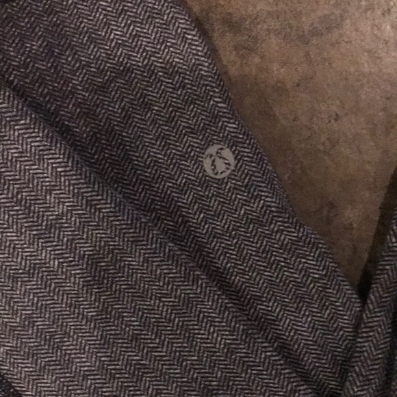 Lululemon leggings - Picture 4 of 4